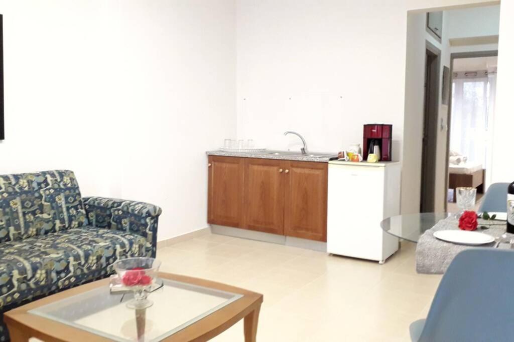 Stylish River Flat, Near The Center And The Beach Daire Kalamata Dış mekan fotoğraf